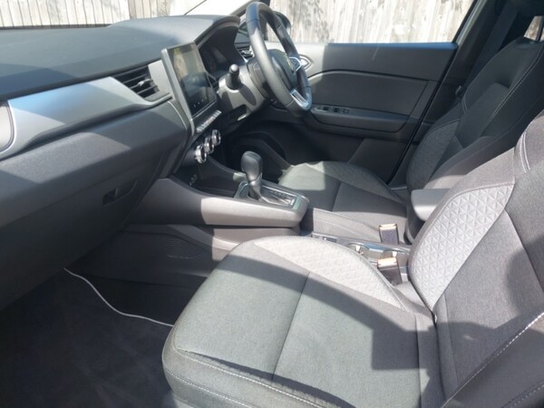 Used Renault Captur 2023 for sale - 76160308: Photo 5