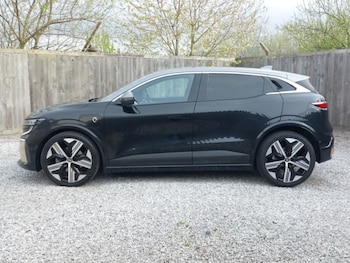 Used Renault Megane E Tech 2023 for sale - 78203213: Photo
