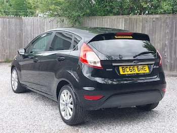 Used Ford Fiesta 2016 for sale - 79420198: Photo