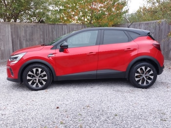 Used Renault Captur 2021 for sale - 76309205: Photo 4
