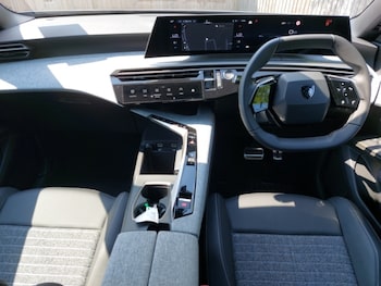 Used Peugeot 5008 2025 for sale - 79200838: Photo
