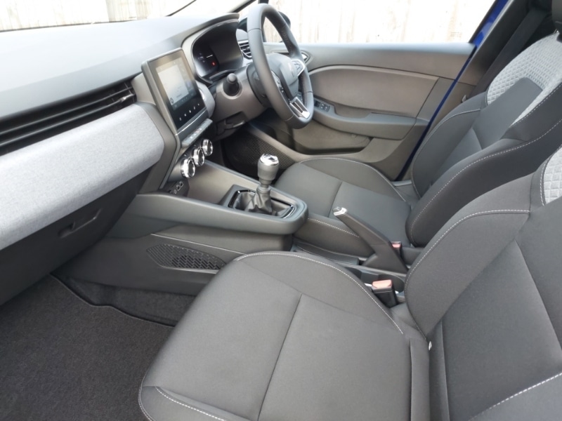 Used Renault Clio 2025 for sale - 76906928: Photo 5