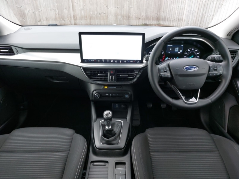 Used Ford Focus 2023 for sale - 76483984: Photo 2
