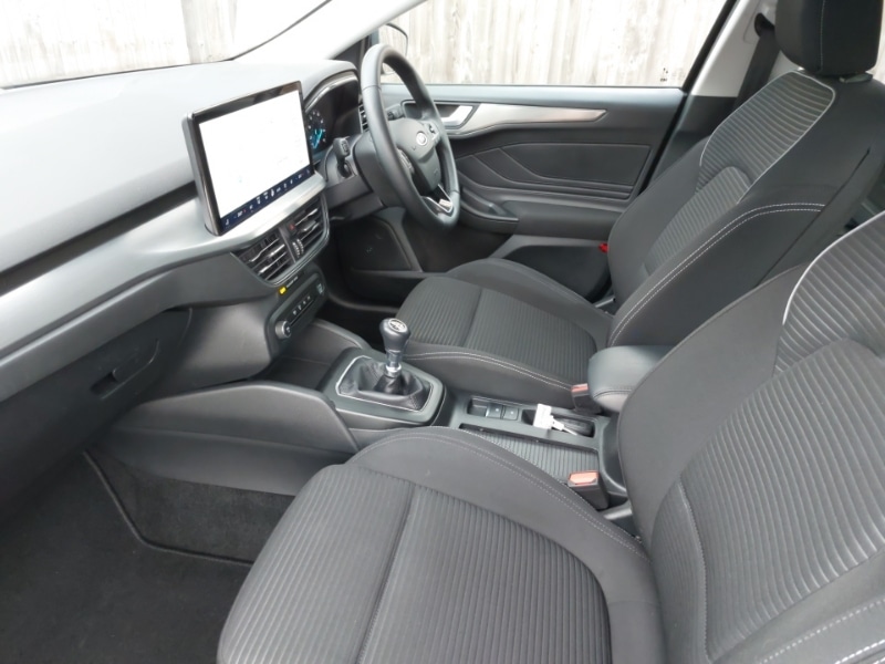 Used Ford Focus 2023 for sale - 76483984: Photo 5