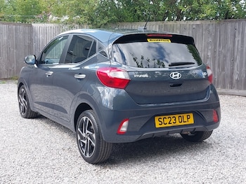 Used Hyundai i10 2023 for sale - 79451971: Photo