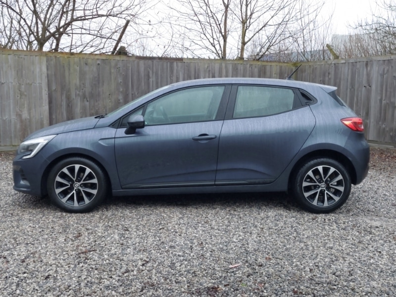 Used Renault Clio 2022 for sale - 77663910: Photo 4