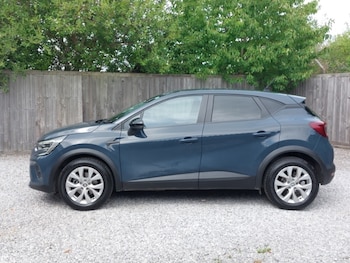 Used Renault Captur 2022 for sale - 79347898: Photo