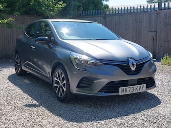 Used Renault Clio 2023 for sale - 79164637: Photo