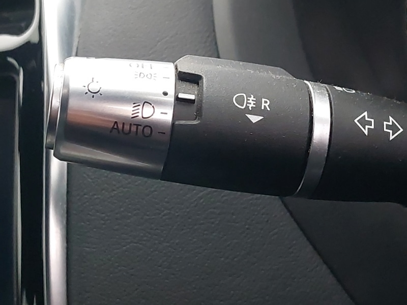 Used Jaguar XE 2019 for sale - 77975113: Photo 16