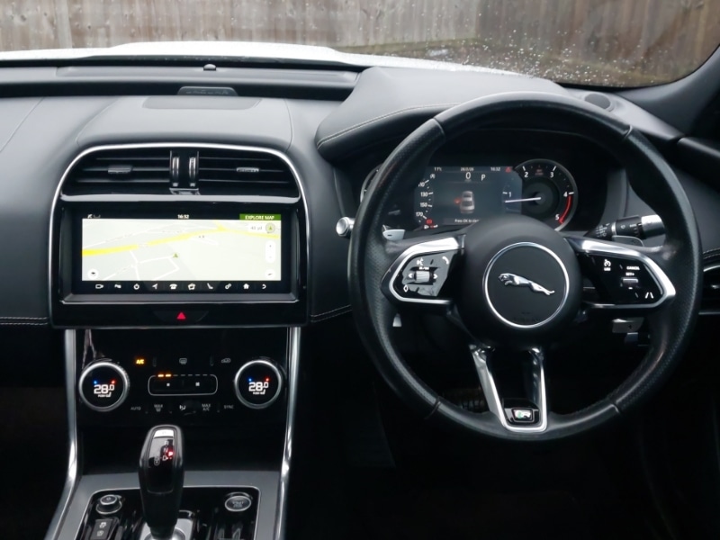 Used Jaguar XE 2019 for sale - 77975113: Photo 7