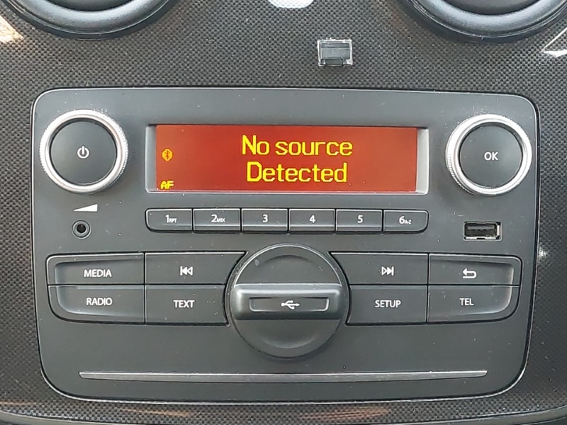 Used Dacia Sandero 2018 for sale - 77798747: Photo 11