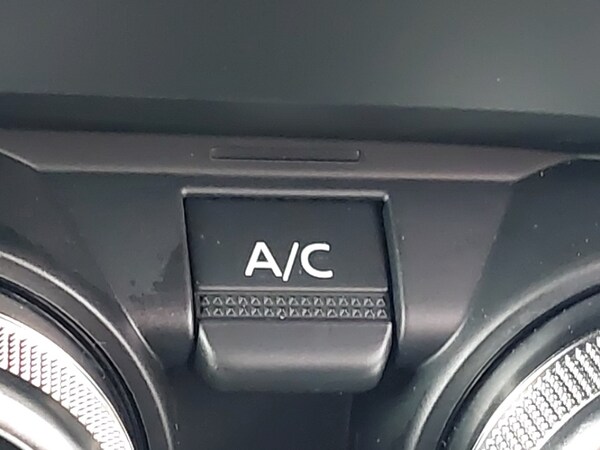 Used Renault Captur 2022 for sale - 76289195: Photo 15