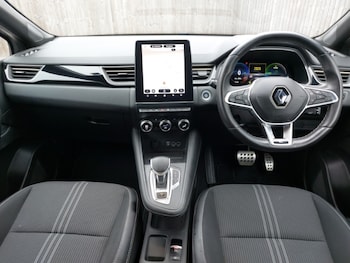 Used Renault Captur 2022 for sale - 76289195: Photo 2