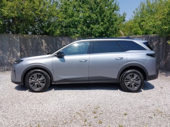Used Peugeot 5008 2025 for sale - 79322035: Photo