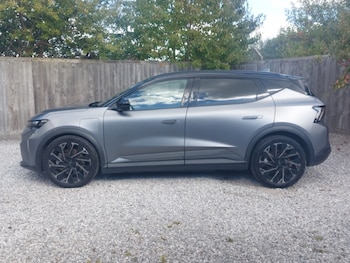 Used Renault Scenic E-Tech 2024 for sale - 76071359: Photo