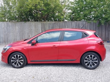 Used Renault Clio 2022 for sale - 75629090: Photo