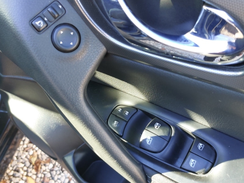 Used Nissan Qashqai 2017 for sale - 76695941: Photo 18