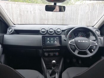 Used Dacia Duster 2024 for sale - 78253363: Photo