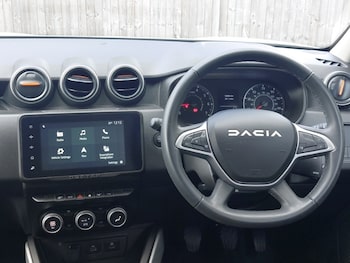 Used Dacia Duster 2023 for sale - 76083540: Photo