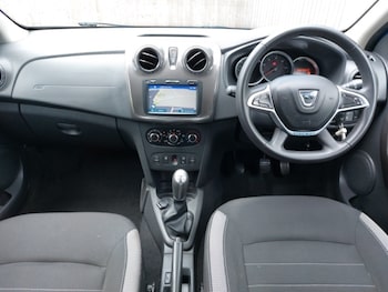 Used Dacia Sandero Stepway 2019 for sale - 75780503: Photo