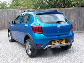 Used Dacia Sandero Stepway 2019 for sale - 75780503: Photo