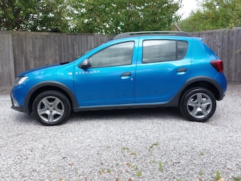 Used Dacia Sandero Stepway 2019 for sale - 75780503: Photo