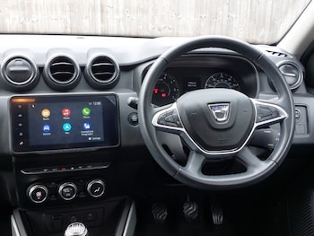 Used Dacia Duster 2022 for sale - 76451188: Photo