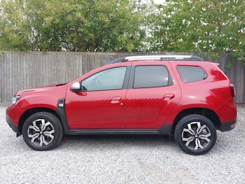 Used Dacia Duster 2022 for sale - 76451188: Photo