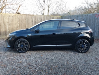 Used Renault Clio 2025 for sale - 76906936: Photo