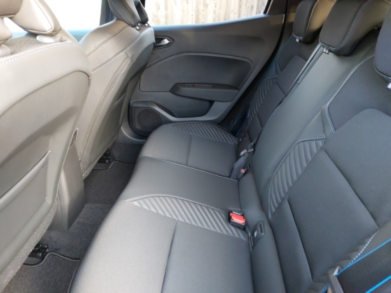 Used Renault Clio 2025 for sale - 76906936: Photo 6