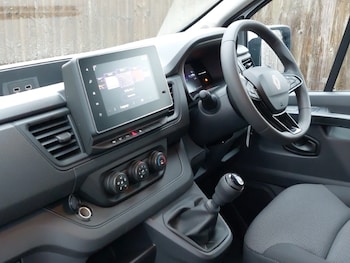 Used Renault Trafic 2025 for sale - 77656965: Photo