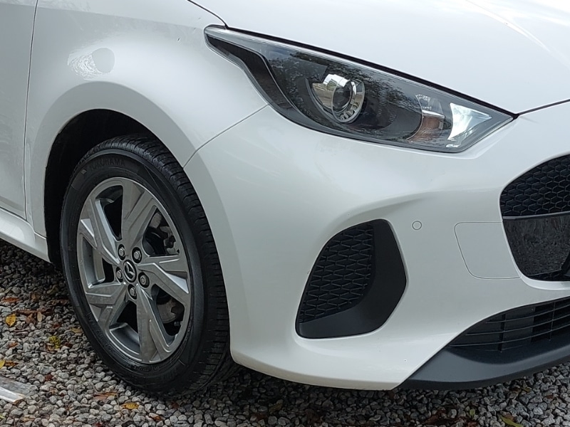 Used Mazda Mazda2 HYBRID 2024 for sale - 76478497: Photo 9