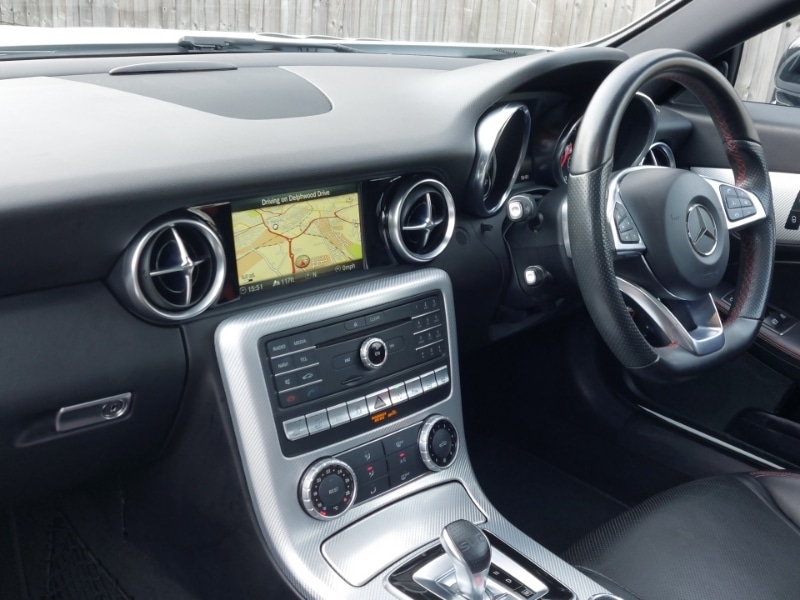 Used Mercedes-Benz SLC 2017 for sale - 77956615: Photo 2