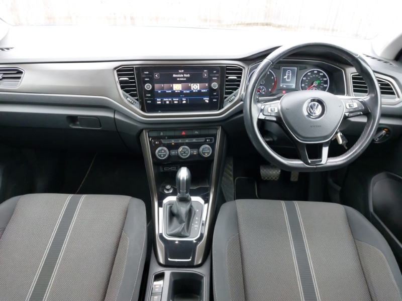 Used Volkswagen T-Roc 2019 for sale - 77605641: Photo 2