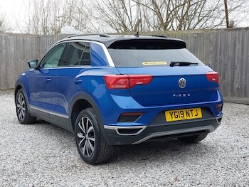 Used Volkswagen T-Roc 2019 for sale - 77605641: Photo