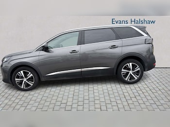 Used Peugeot 5008 2023 for sale - 79190109: Photo