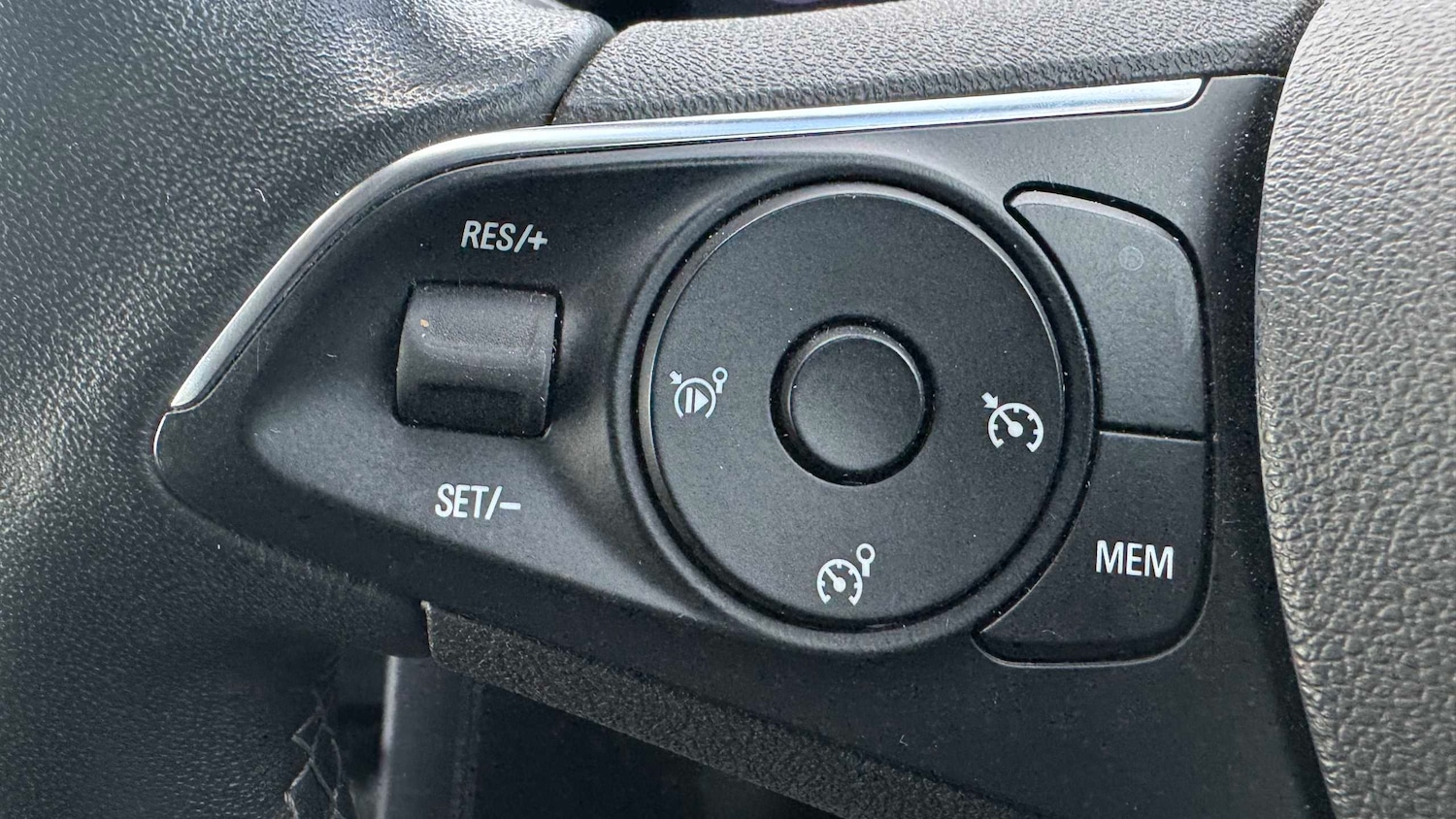 Used Vauxhall Grandland 2023 for sale - 78010345: Photo 21