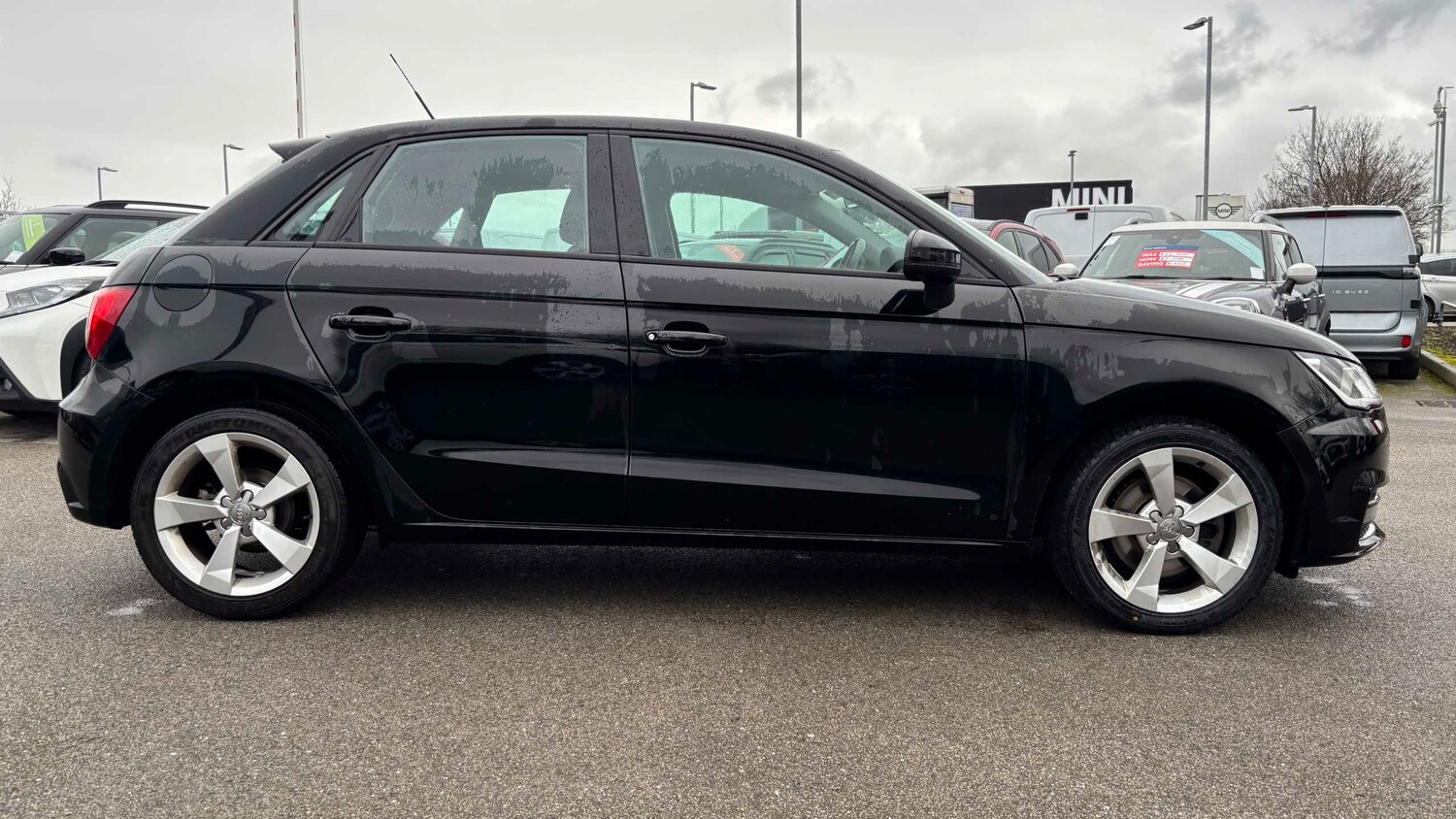 Used Audi A1 2015 for sale - 77857123: Photo 8