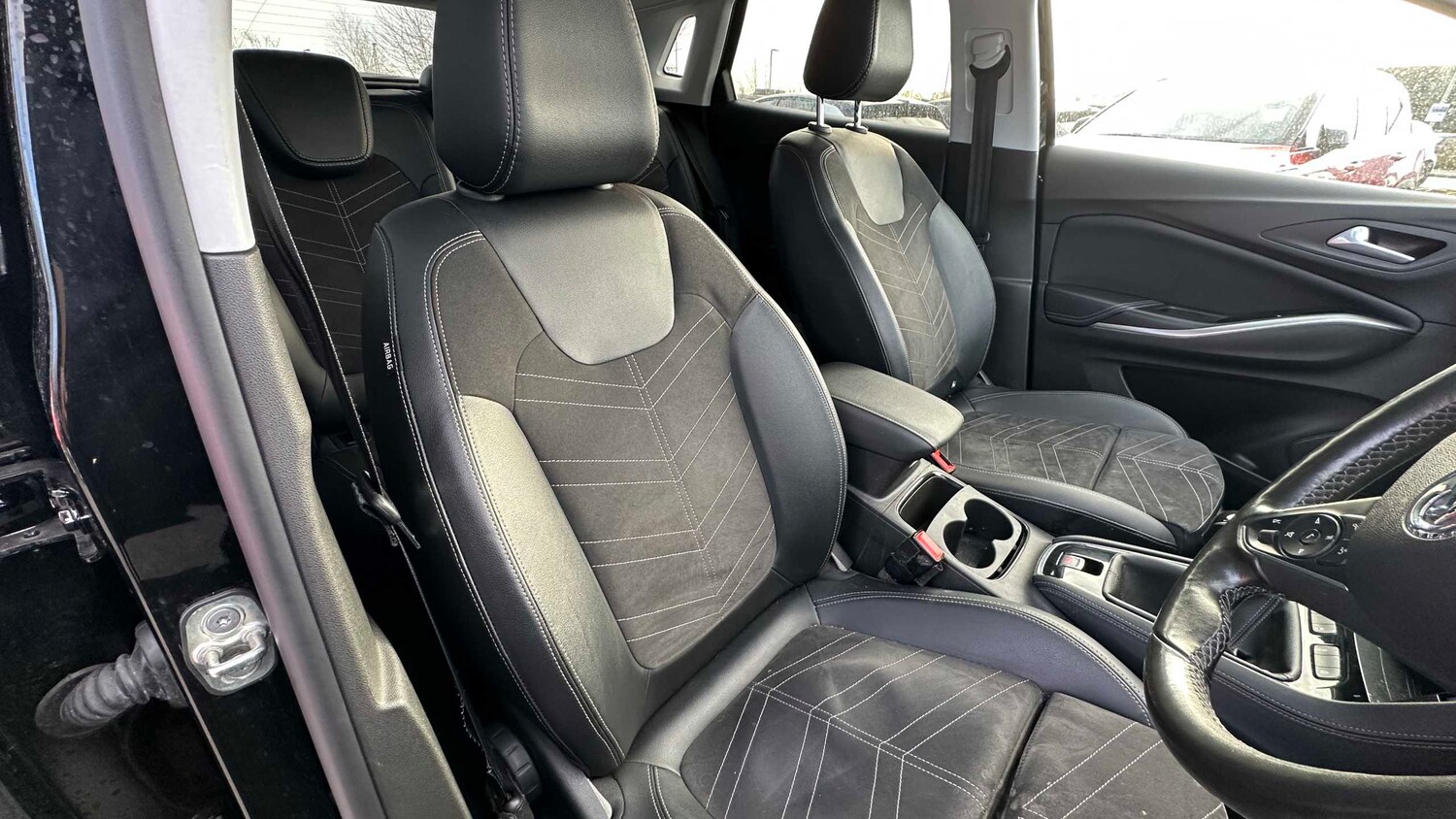 Used Vauxhall Grandland for sale - 77861963: Photo 11