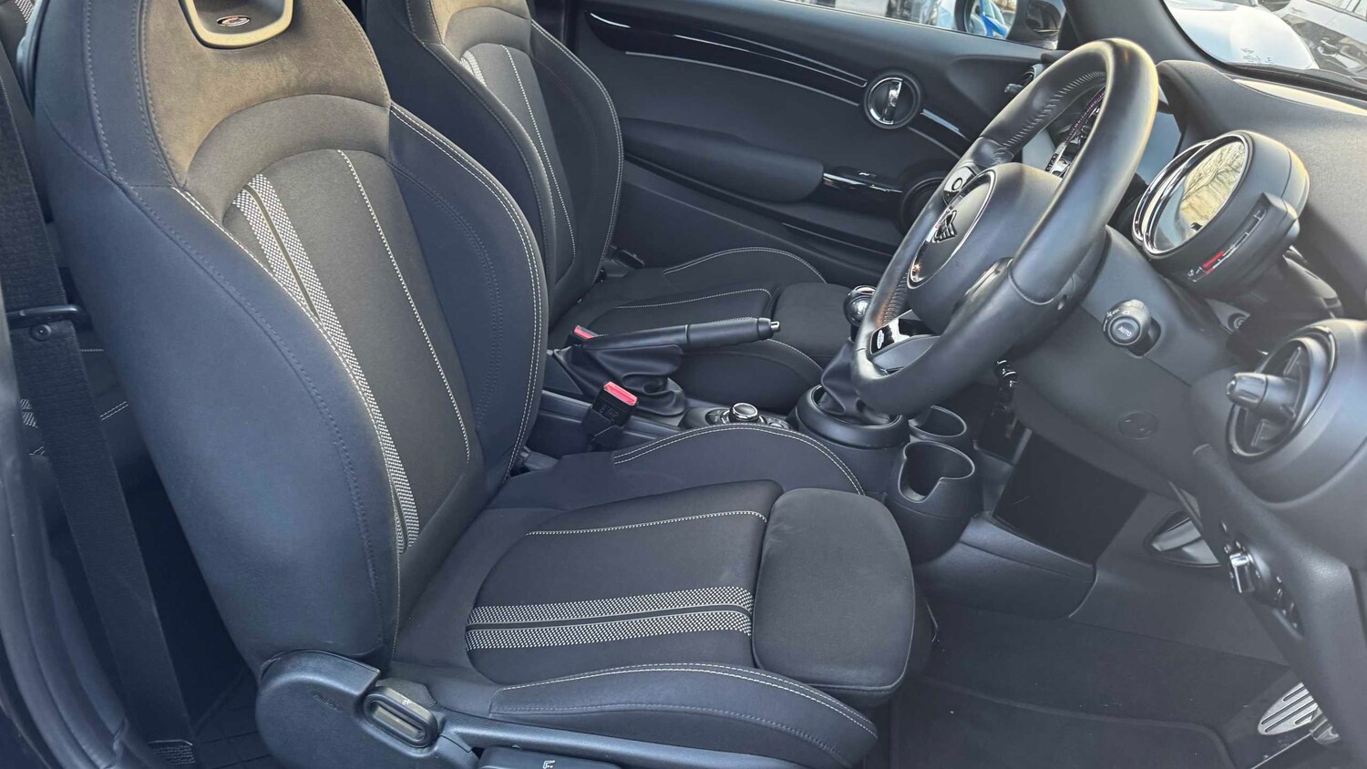 Used MINI Hatch 2022 for sale - 77858383: Photo 11