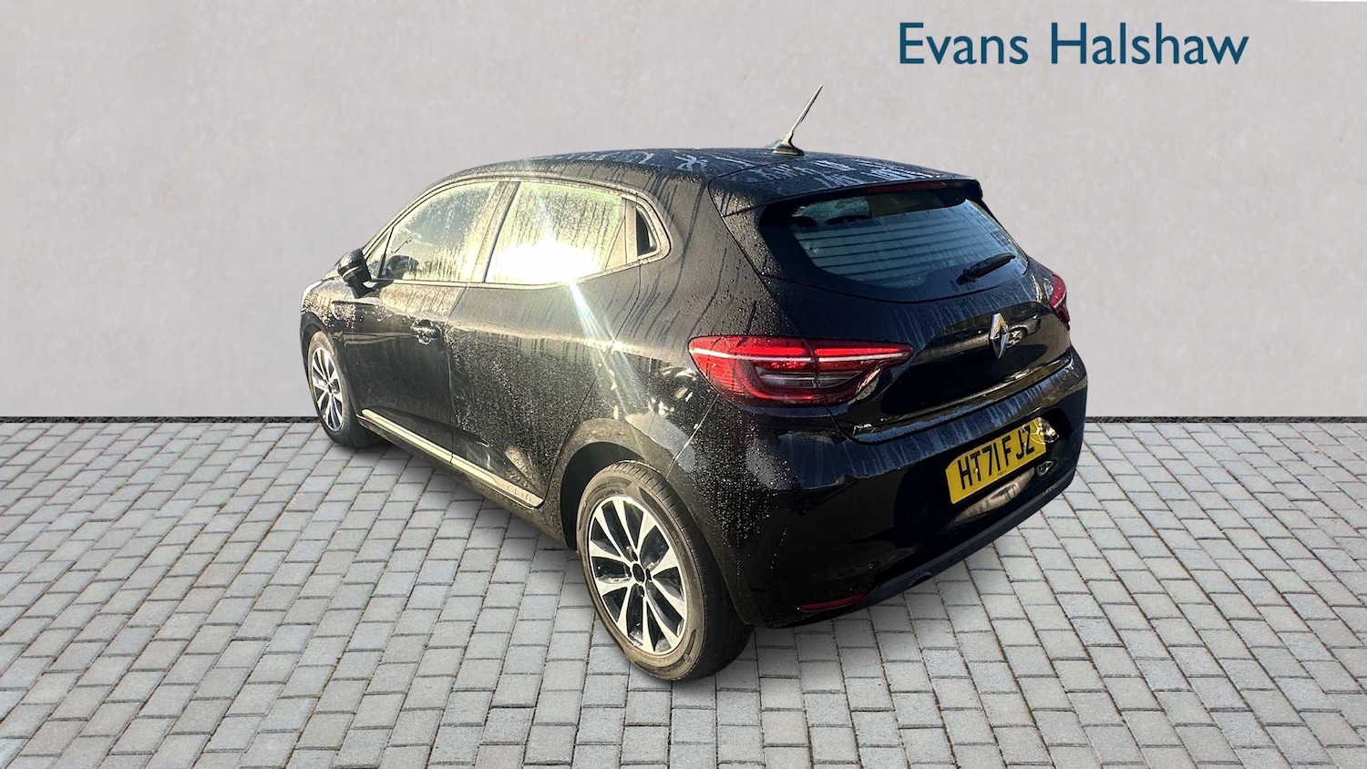 Used Renault Clio 2022 for sale - 77859621: Photo 2