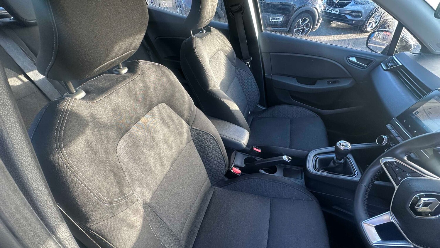 Used Renault Clio 2022 for sale - 77859621: Photo 9