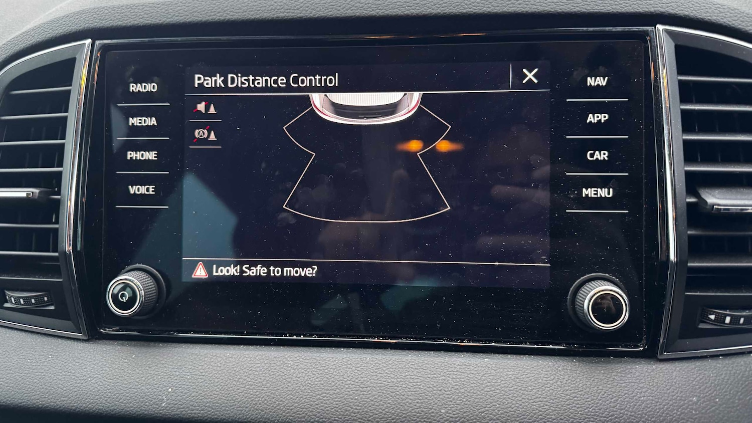 Used Skoda Karoq 2022 for sale - 77858460: Photo 28