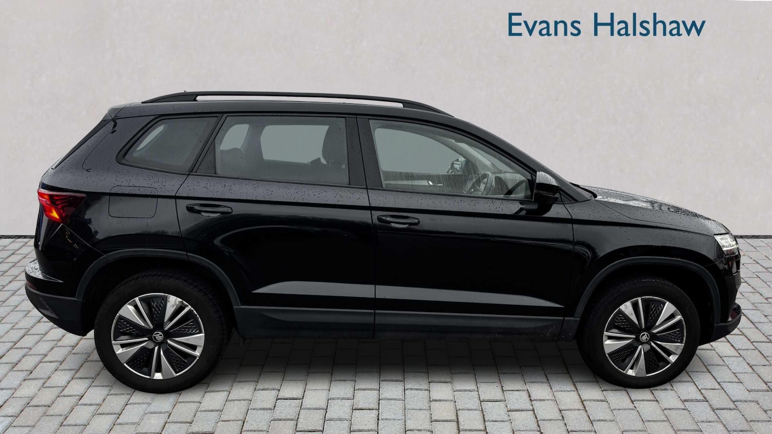 Used Skoda Karoq 2022 for sale - 77858460: Photo 8