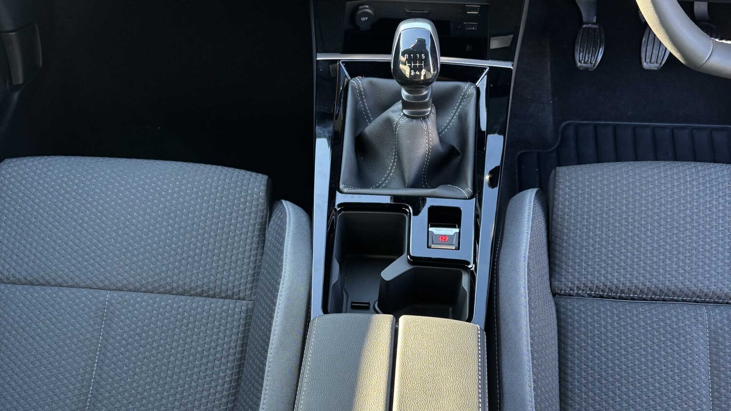 Used Vauxhall Astra for sale - 77861231: Photo 14