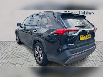 Used Toyota RAV4 2019 for sale - 79364794: Photo