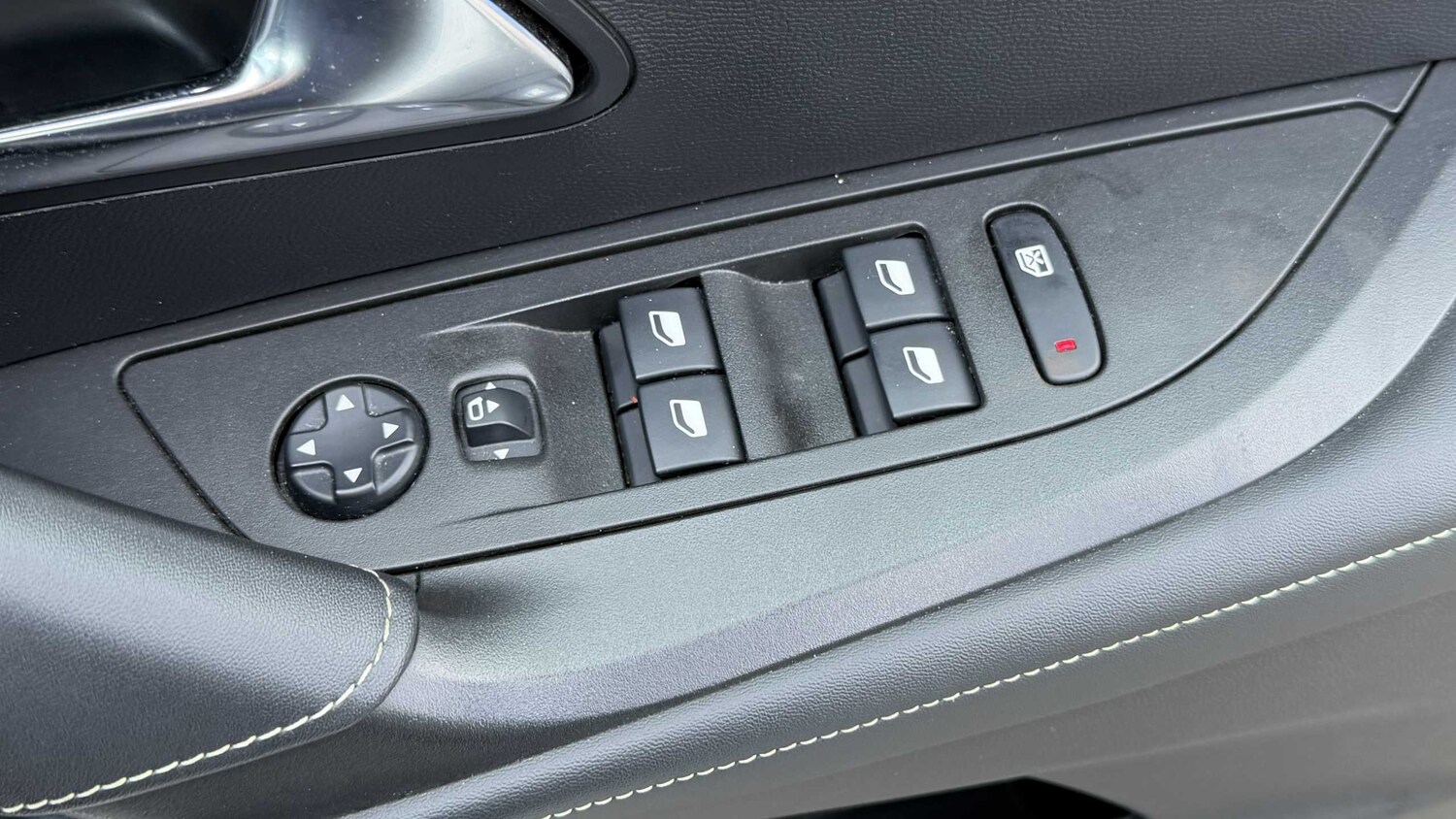 Used Peugeot 2008 for sale - 77861211: Photo 7