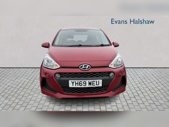 Used Hyundai i10 2019 for sale - 77858171: Photo