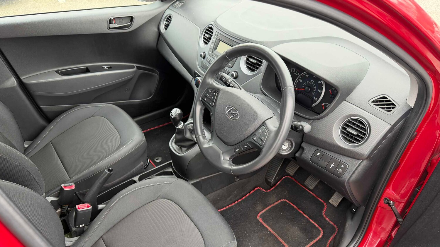 Used Hyundai i10 for sale - 77858171: Photo 8