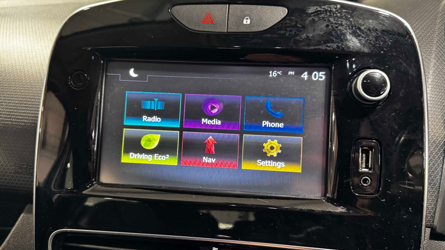 Used Renault Clio for sale - 77861974: Photo 18